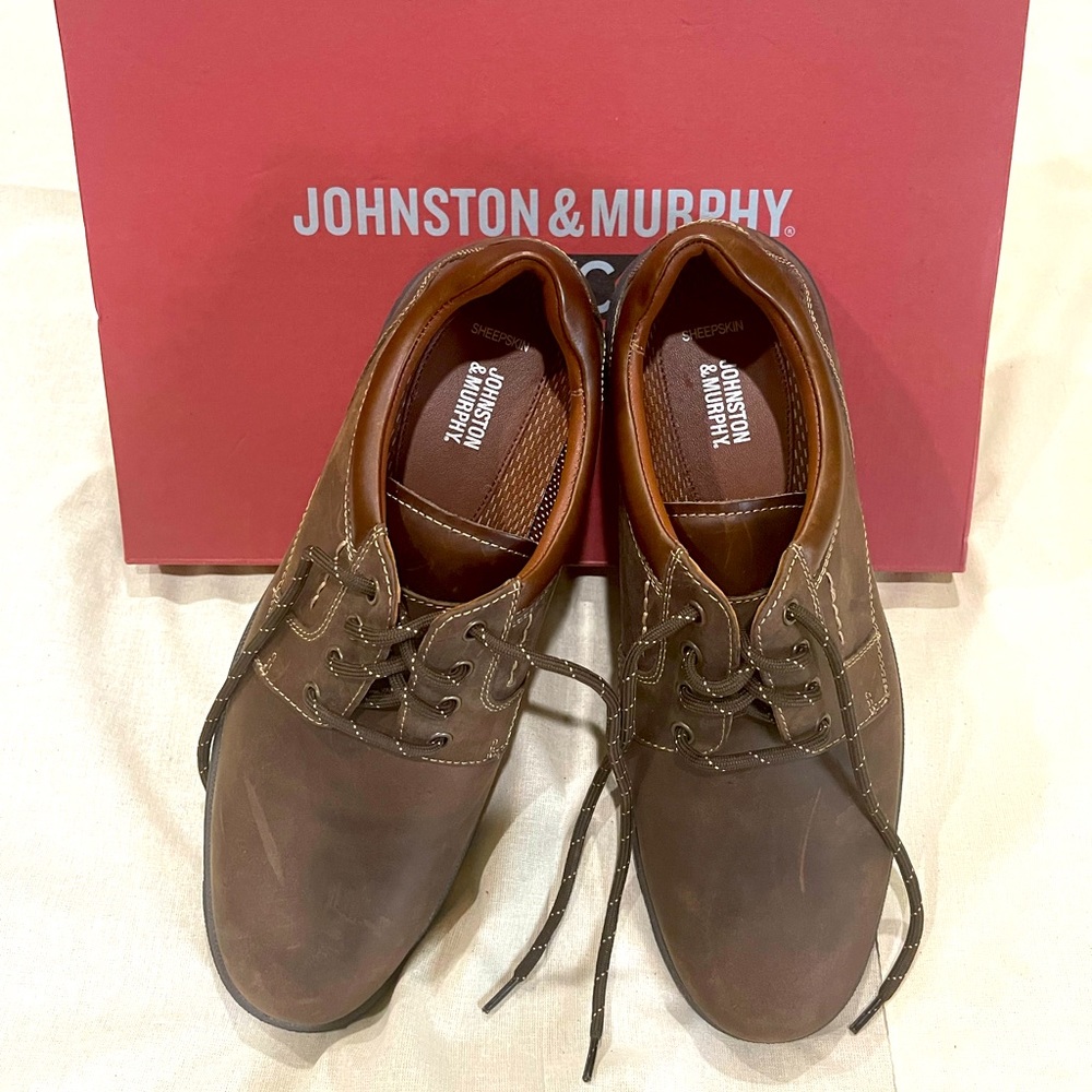 Johnston & Murphy leather shoe